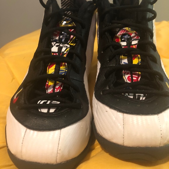 Boys Nike Foamposite - Picture 1 of 6